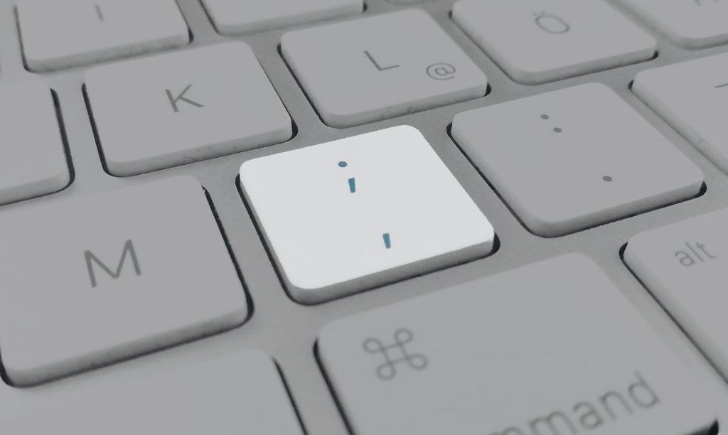 MITHILFE KOMMASETZUNG intelligence overview